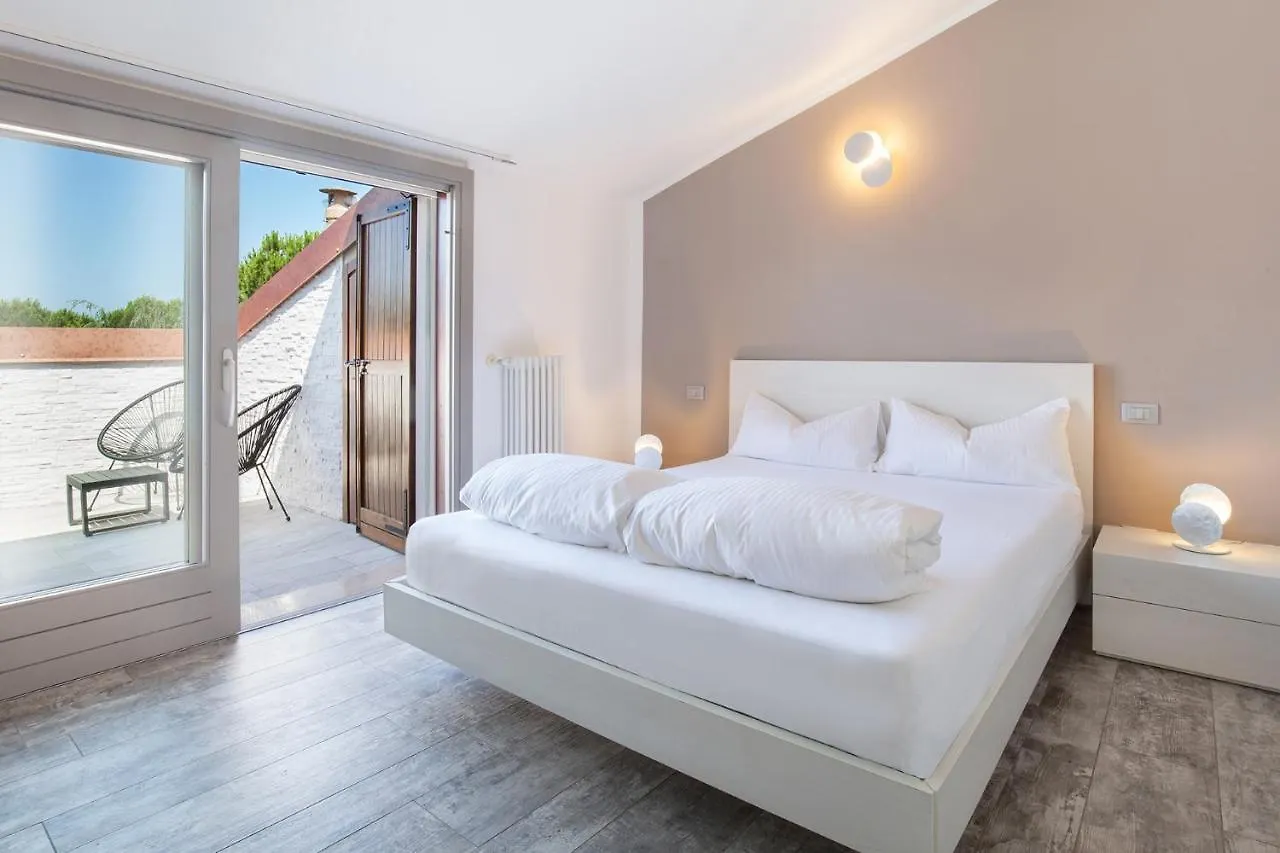 Διαμέρισμα Luxury Penthouse/Pool/50M To Lake Μπαρντολίνο
